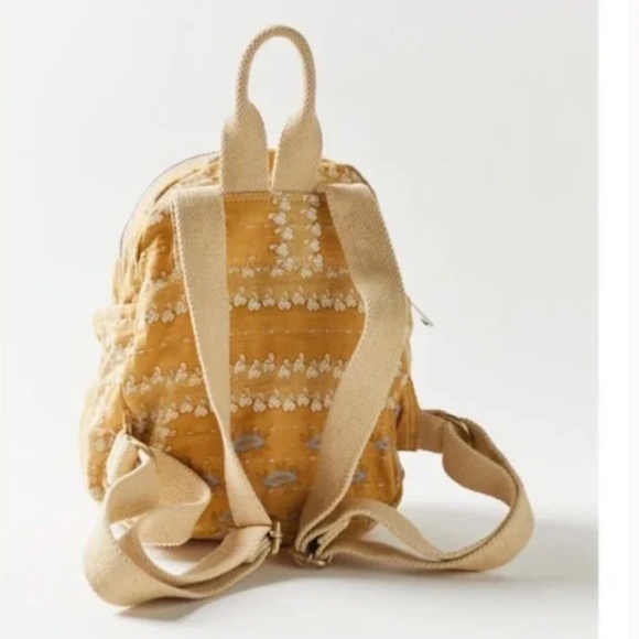 Portabella Kantha Mini Boho Peasant Hipster Hippie Art Deco Farm Aztec Backpack - Picture 3 of 4